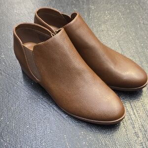 Kensie Chestnut Ankle Booties